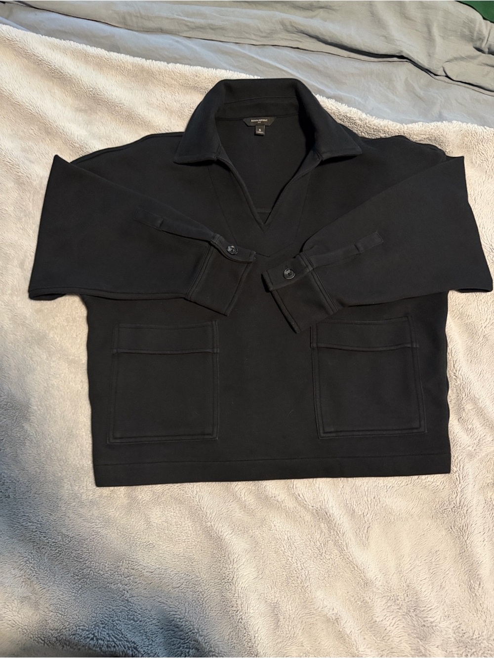 Banana Republic Black Pullover Sweatshirt